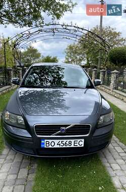 Седан Volvo S40 2006 в Зборове
