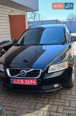 Седан Volvo S40 2012 в Звягелі