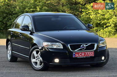 Седан Volvo S40 2012 в 