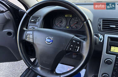 Седан Volvo S40 2012 в 