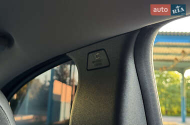 Седан Volvo S40 2012 в 