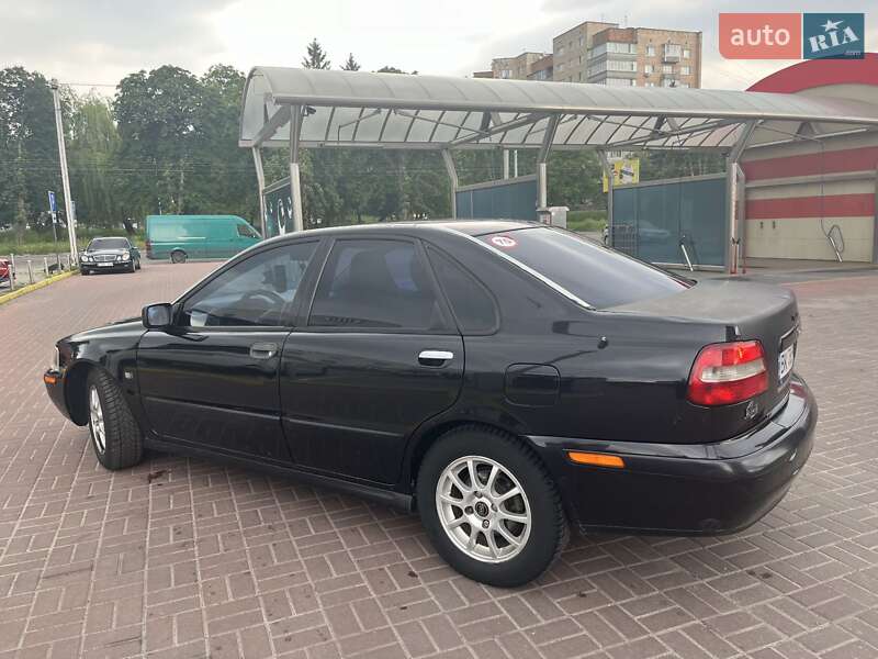 Седан Volvo S40 2004 в Рівному