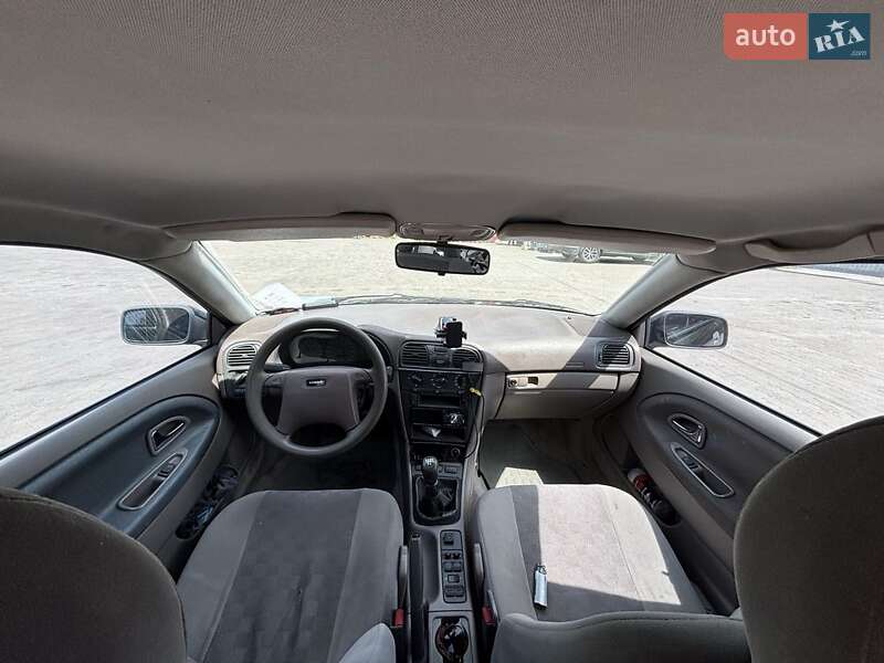 Седан Volvo S40 1996 в Львові