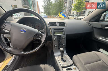Седан Volvo S40 2012 в 