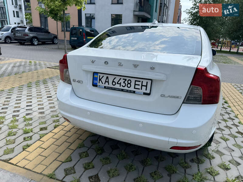Седан Volvo S40 2012 в Києві