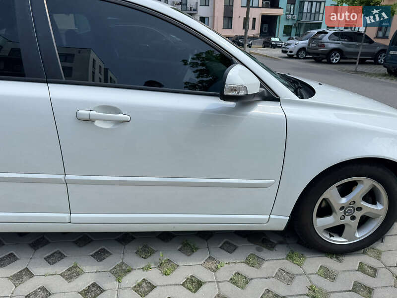 Седан Volvo S40 2012 в Києві