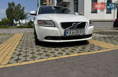 Седан Volvo S40 2012 в 