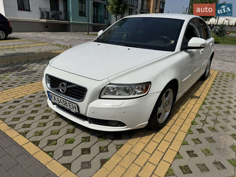 Volvo S40 2012