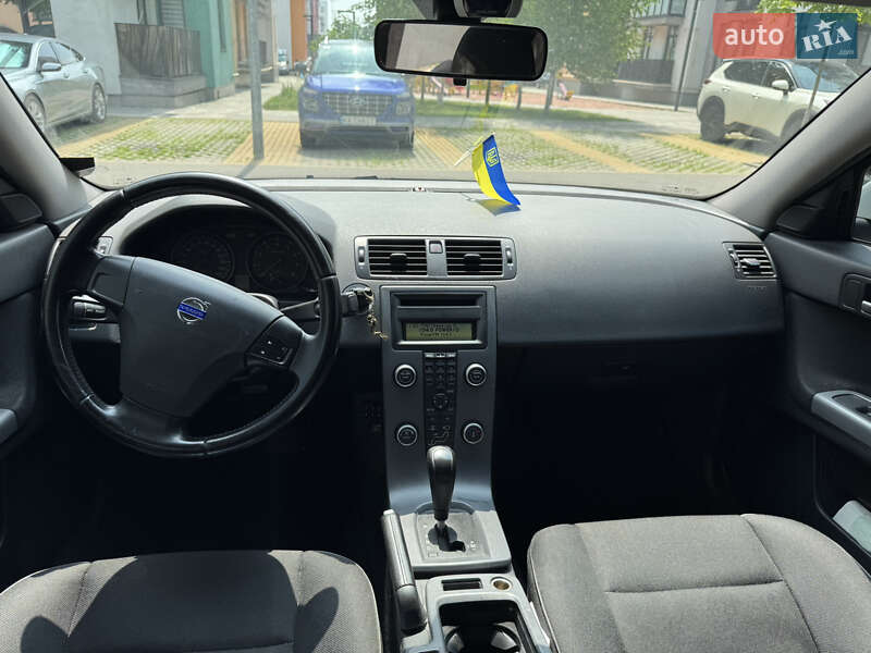 Седан Volvo S40 2012 в Києві