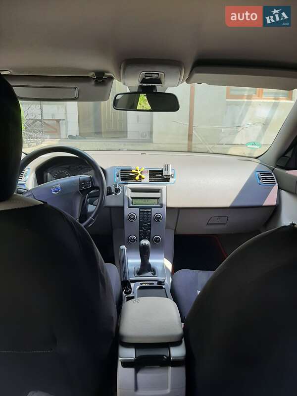 Седан Volvo S40 2008 в Виноградові