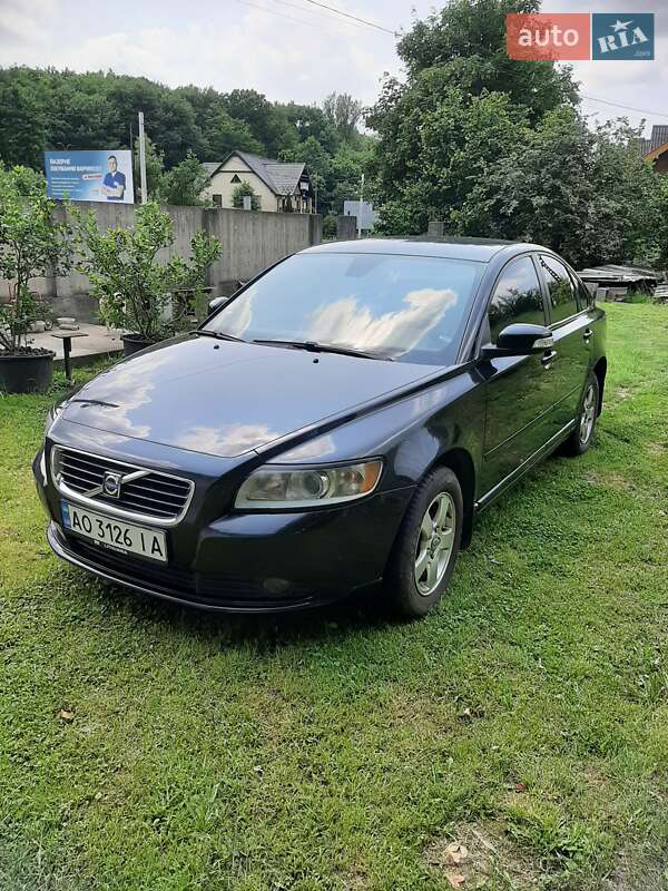 Седан Volvo S40 2008 в Виноградові