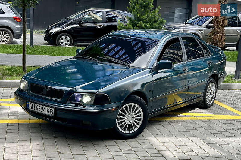 Volvo S40 1998