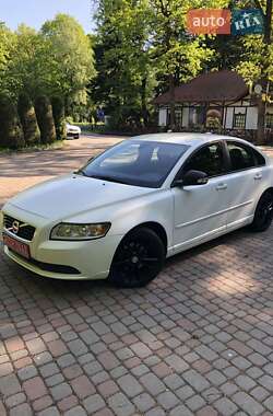 Седан Volvo S40 2011 в Дрогобыче