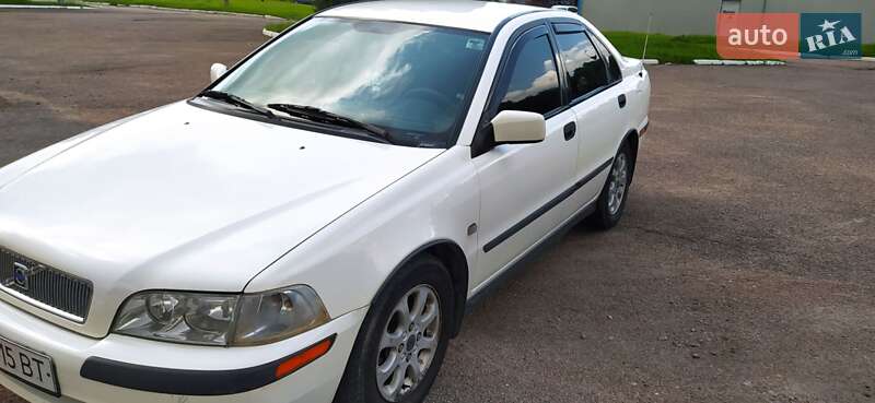 Седан Volvo S40 2001 в Ровно
