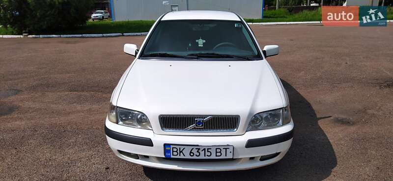Volvo S40 2001