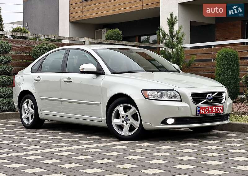 Volvo S40 2012