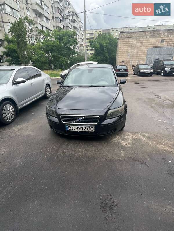 Седан Volvo S40 2004 в Киеве