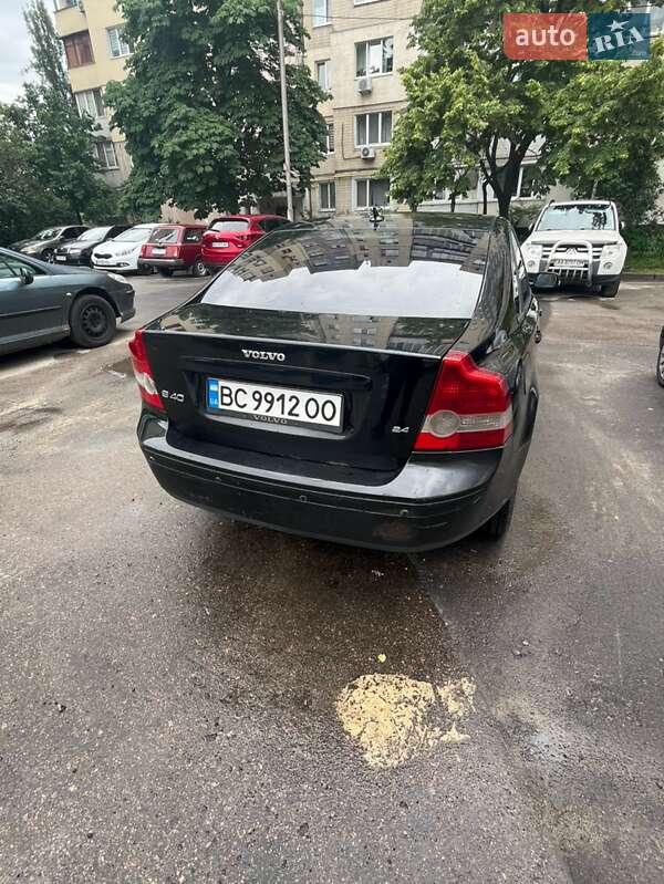 Седан Volvo S40 2004 в Киеве