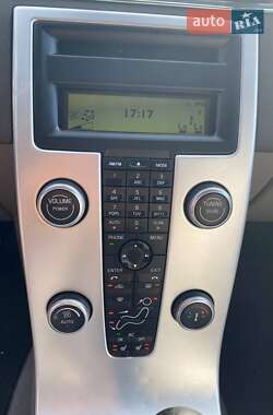 Седан Volvo S40 2011 в 