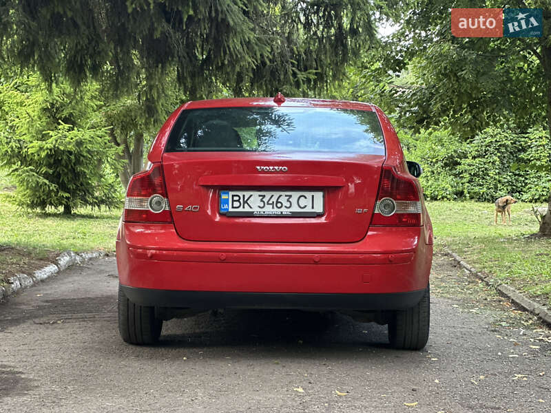 Седан Volvo S40 2007 в Дубно