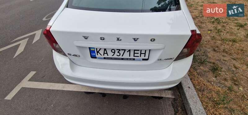 Седан Volvo S40 2012 в Киеве