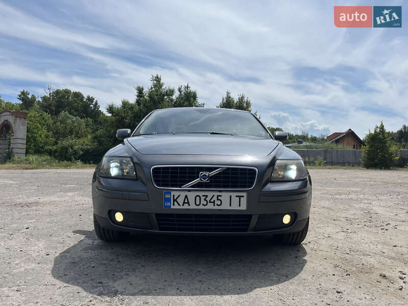 Седан Volvo S40 2006 в Украинке