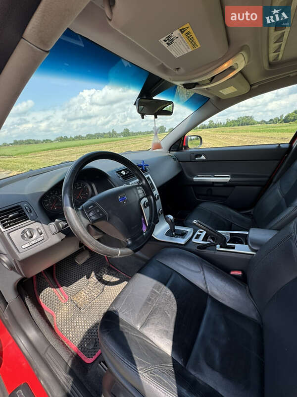 Седан Volvo S40 2010 в Чернигове