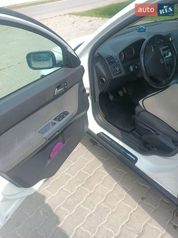 Седан Volvo S40 2005 в Хоросткове