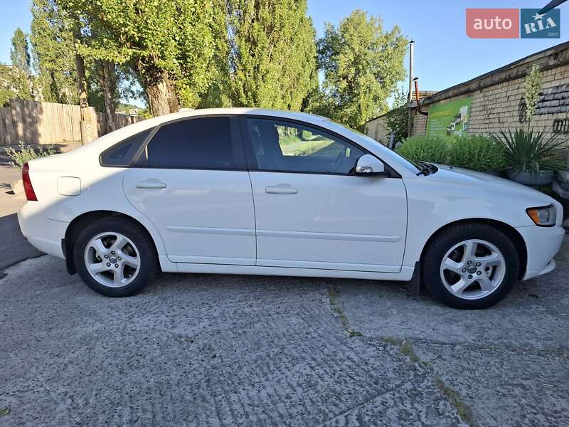 Volvo S40 2012