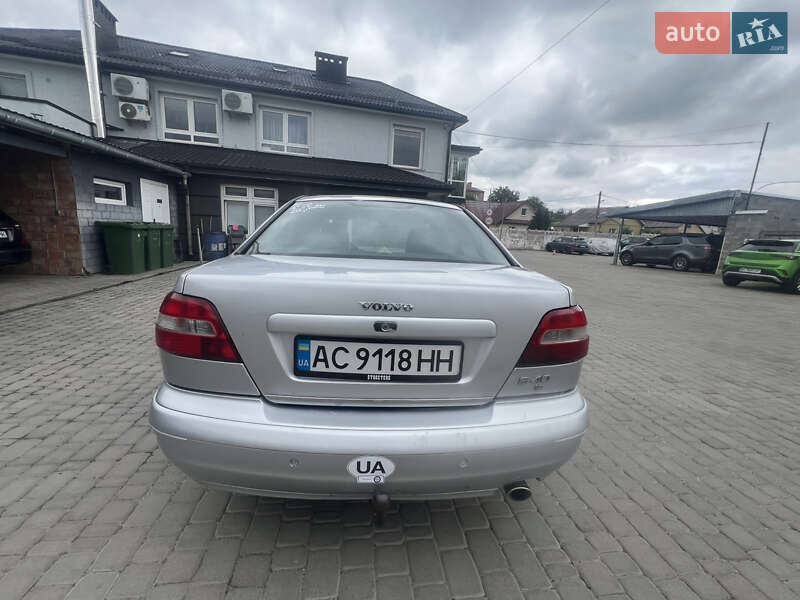Седан Volvo S40 2003 в Нововолынске