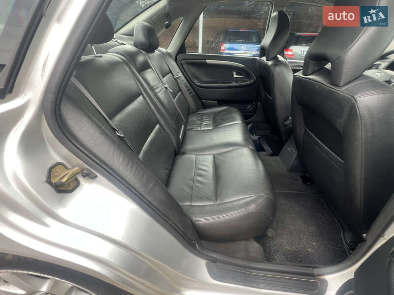Седан Volvo S40 2003 в Нововолынске