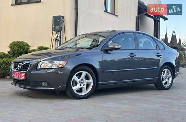 Седан Volvo S40 2011 в Стрые
