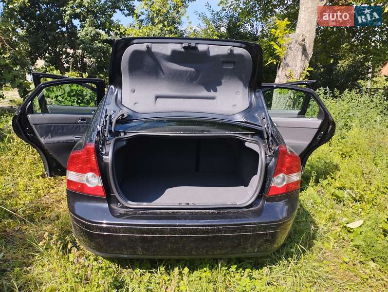 Седан Volvo S40 2005 в Кропивницком фото 5 Седан Volvo S40 2005 в Кропивницком