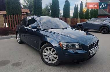Седан Volvo S40 2006 в Днепре