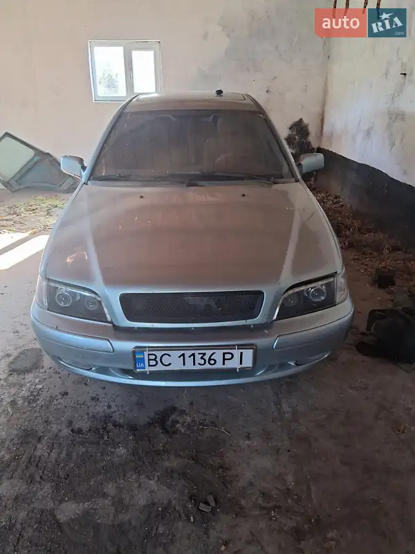 Volvo S40 2003