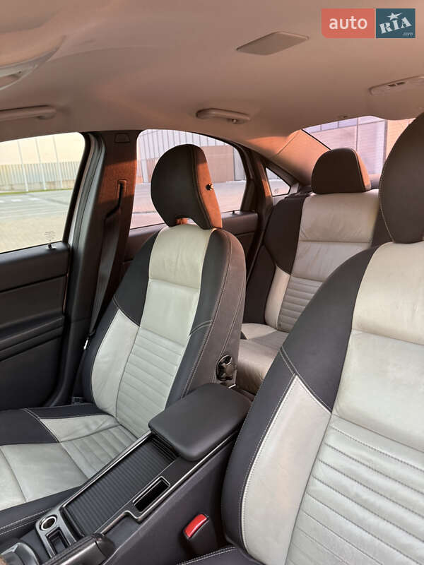 Седан Volvo S40 2008 в Львові