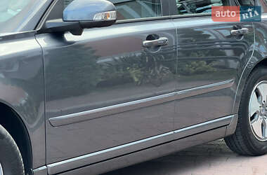 Седан Volvo S40 2011 в 