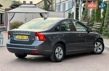 Седан Volvo S40 2011 в 