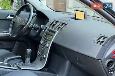 Седан Volvo S40 2011 в 