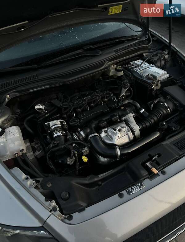 Седан Volvo S40 2006 в Киеве