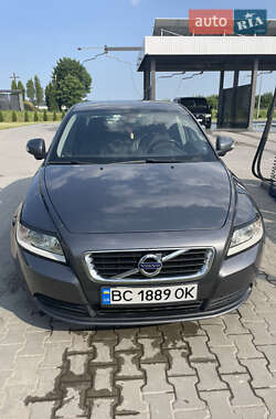 Седан Volvo S40 2011 в Львові