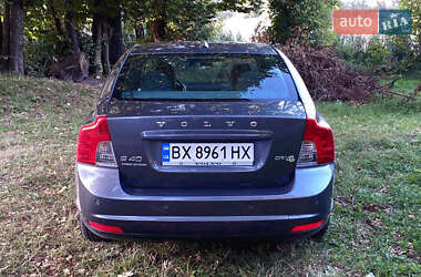 Седан Volvo S40 2011 в 