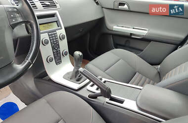 Седан Volvo S40 2011 в 