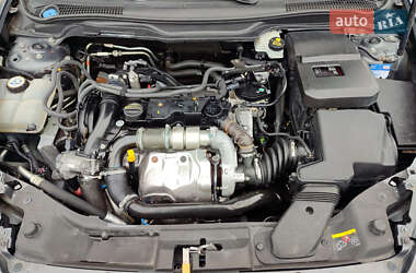 Седан Volvo S40 2011 в 