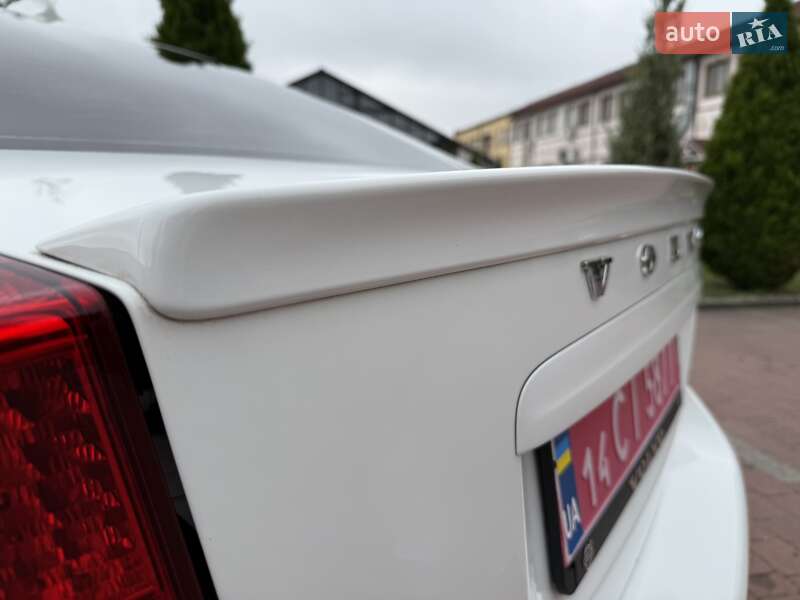 Седан Volvo S40 2010 в Стрые