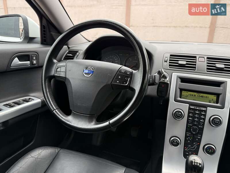 Седан Volvo S40 2010 в Стрые