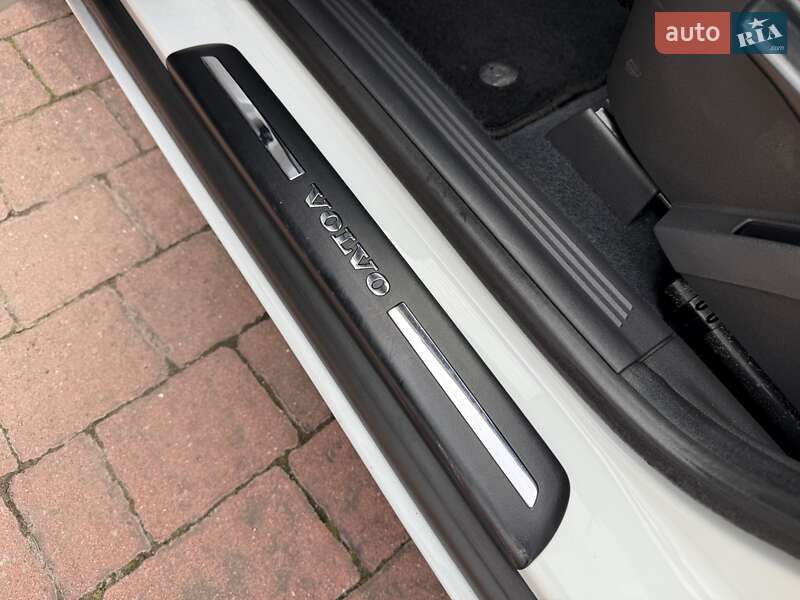 Седан Volvo S40 2010 в Стрые