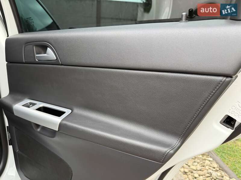 Седан Volvo S40 2010 в Стрые