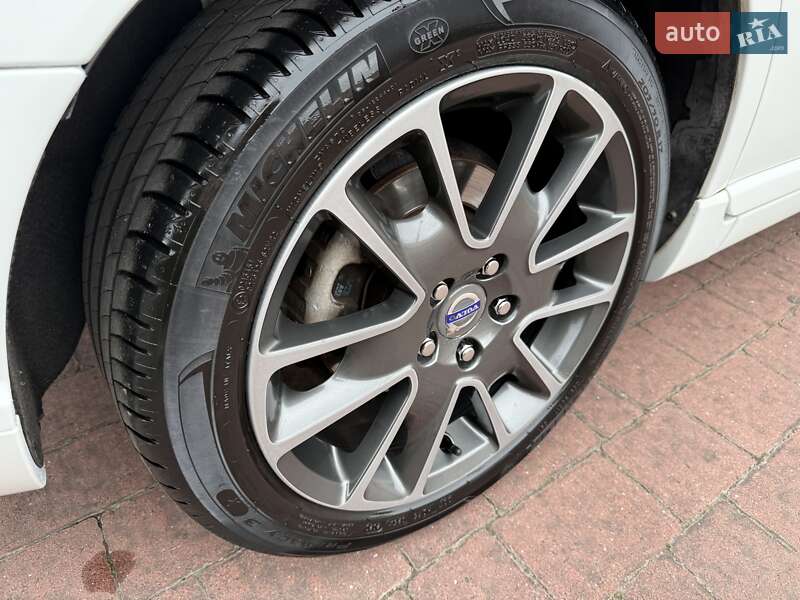 Седан Volvo S40 2010 в Стрые