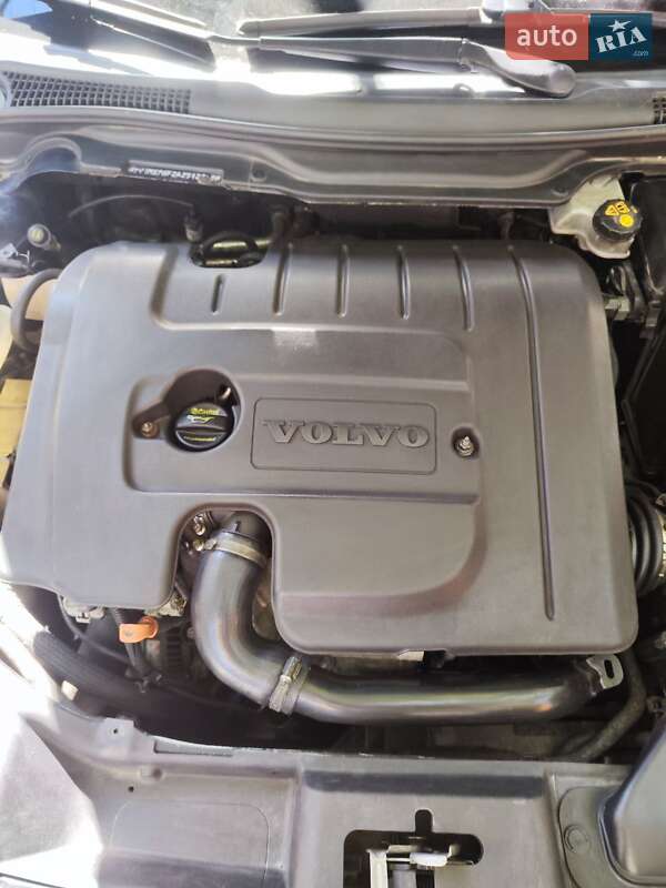 Седан Volvo S40 2010 в Мукачевому